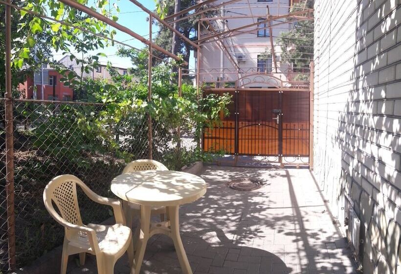 פנסיון Guest House Tatiana