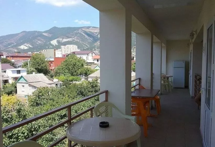 Majatalo Guest House Tatiana