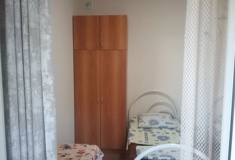 פנסיון Guest House Tatiana