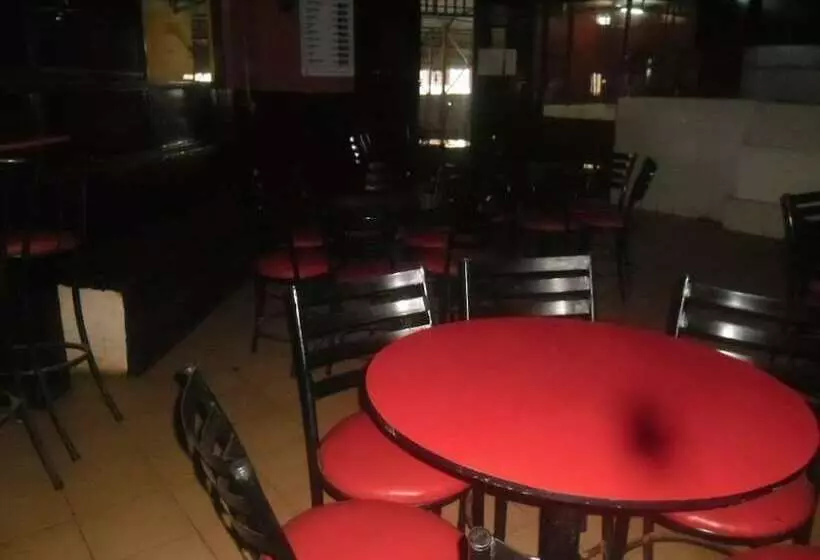 پانسیون Magi Guest House