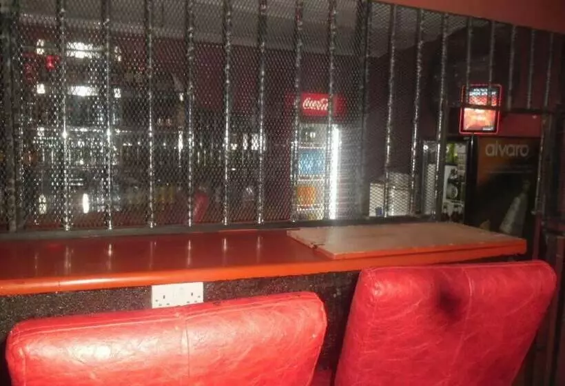 پانسیون Magi Guest House