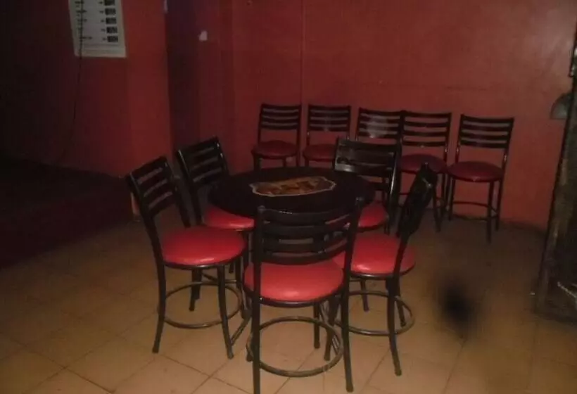 پانسیون Magi Guest House