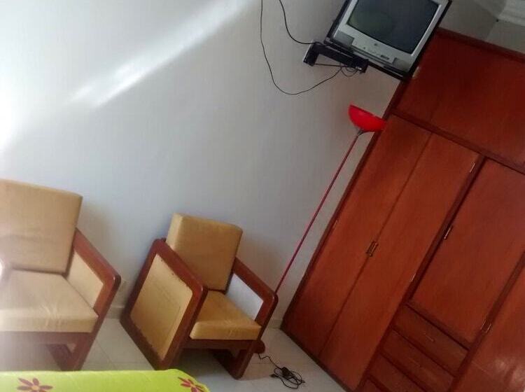 호스텔 Hostal Verona