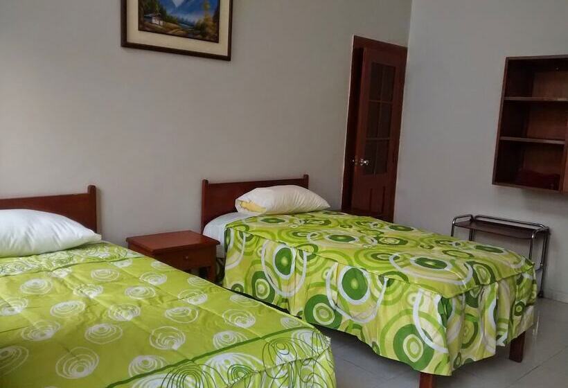 호스텔 Hostal Verona