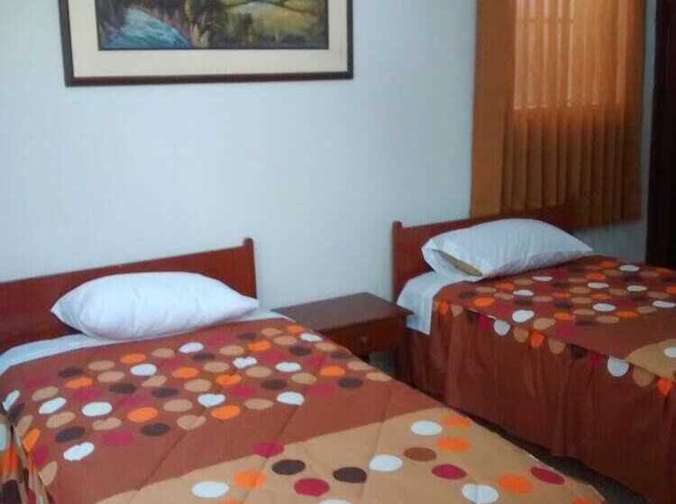 호스텔 Hostal Verona