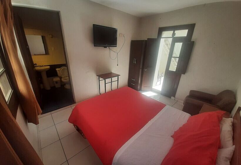 호스텔 Hostal Verona