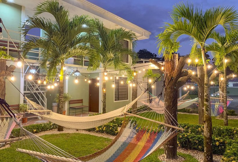 Хостел La Fortuna Backpackers Resort