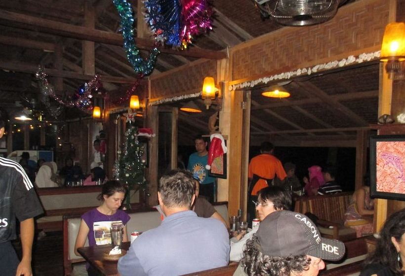 בית מלון כפרי Freddies Santai Sumurtiga