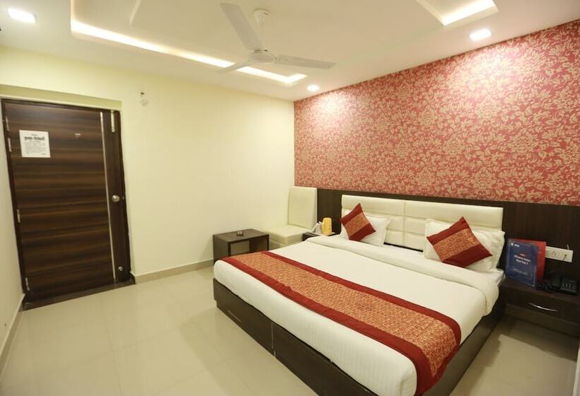 هتل Krishna Galaxy By Oyo Rooms