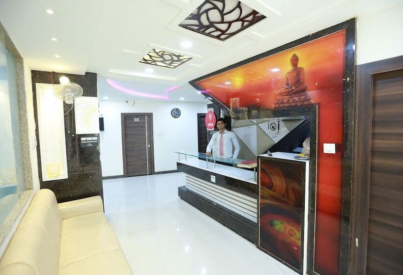 هتل Krishna Galaxy By Oyo Rooms