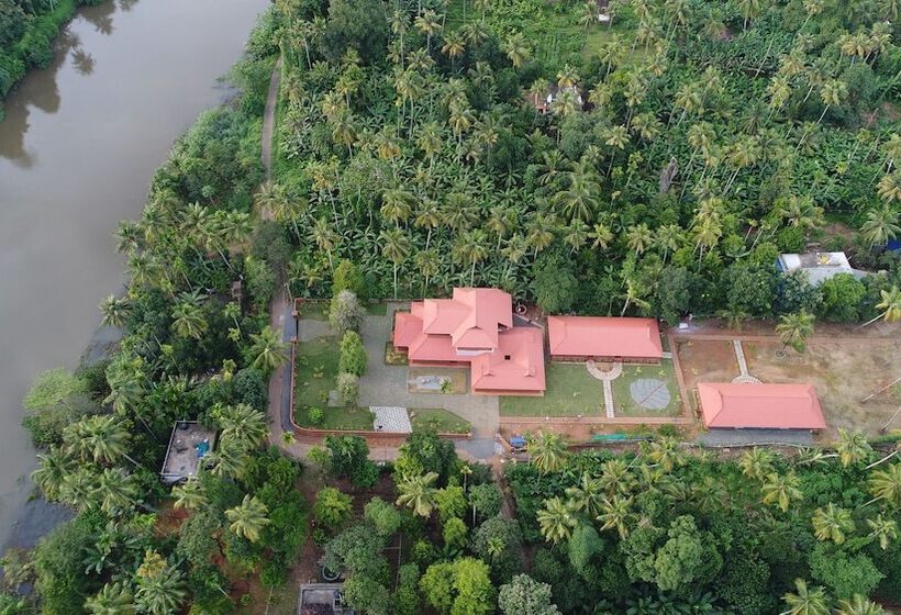 Hotel Neelambari Ecotourism