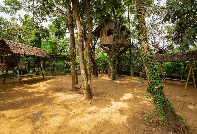 Hotel Neelambari Ecotourism