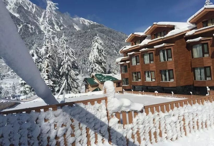ホテル Royal Hillton Pahalgam