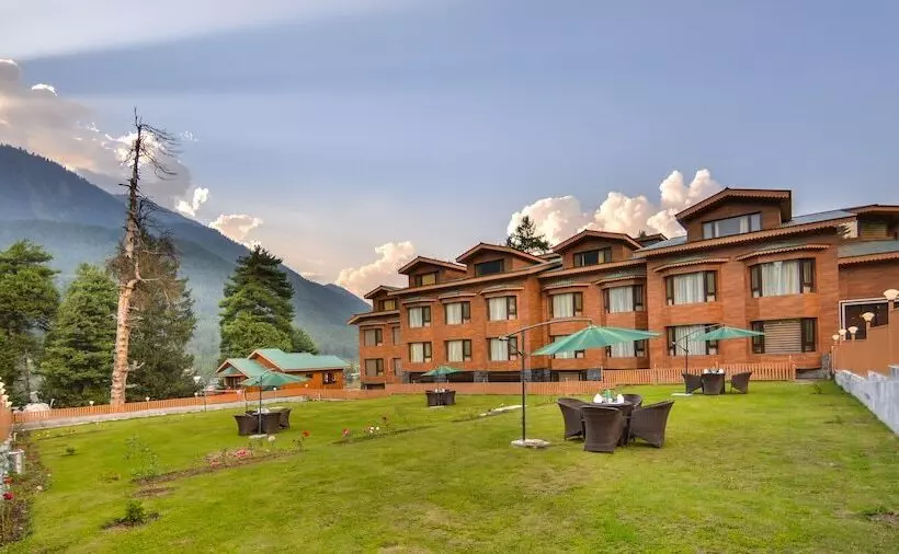 ホテル Royal Hillton Pahalgam
