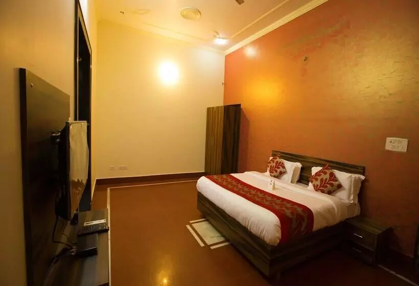ホテル Sky Moon Inn By Oyo Rooms