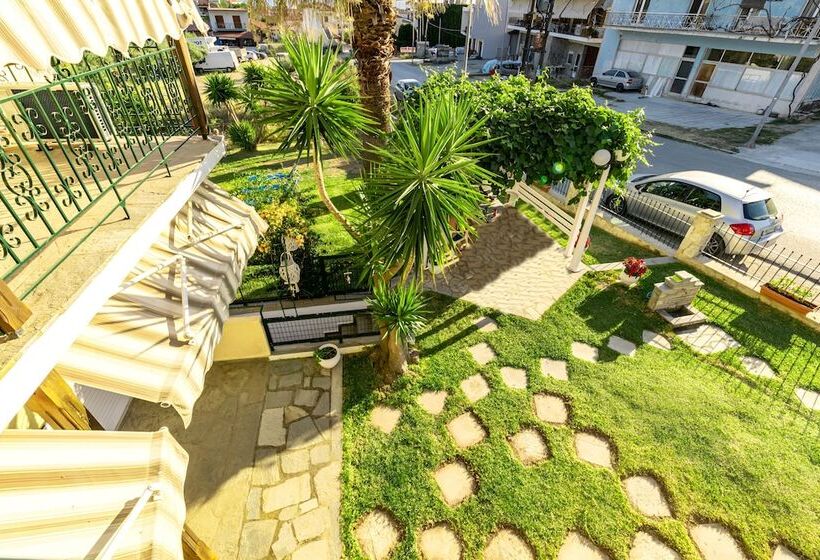 پانسیون Skioni Studios