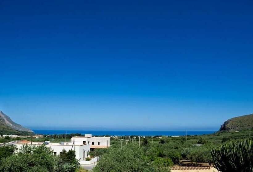 تختخواب و صبحانه Al Cantuccio