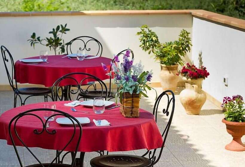 تختخواب و صبحانه Al Cantuccio