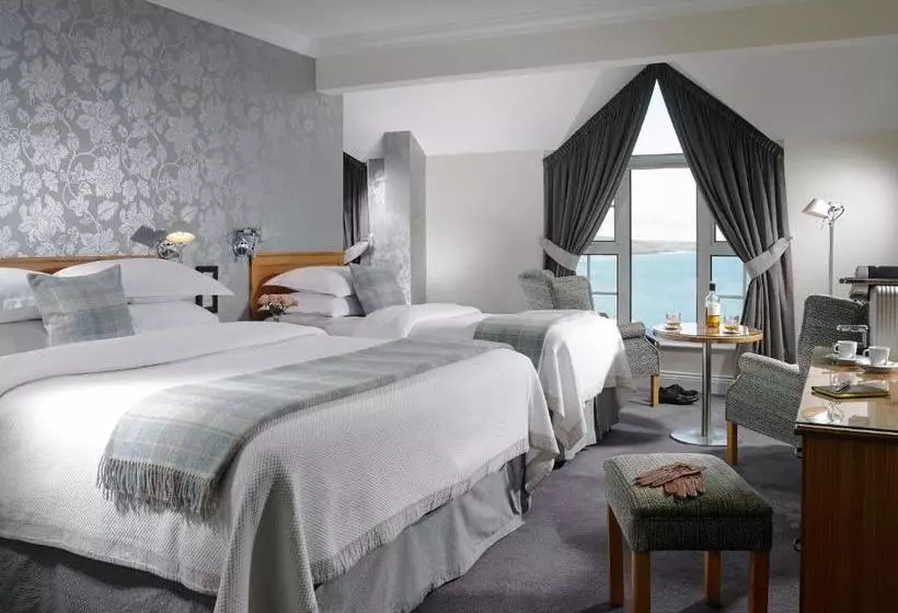 Hostelli Dunmore House