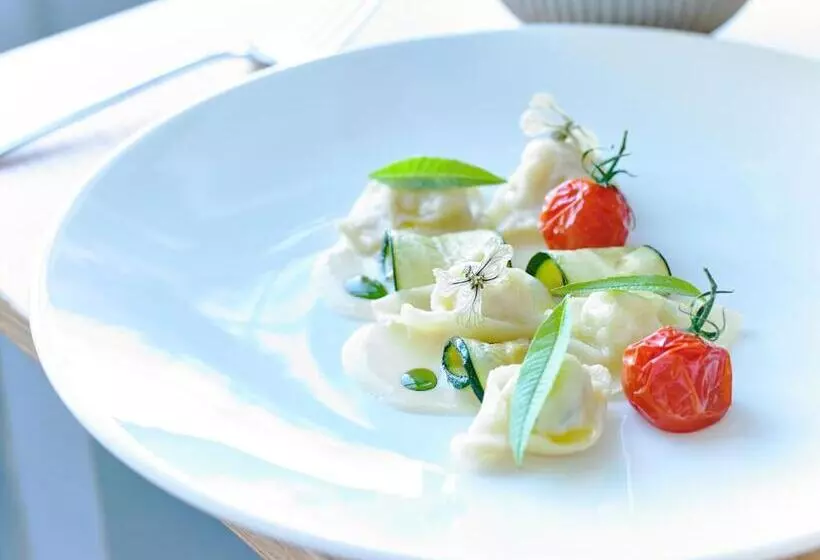 Hostelli Dunmore House