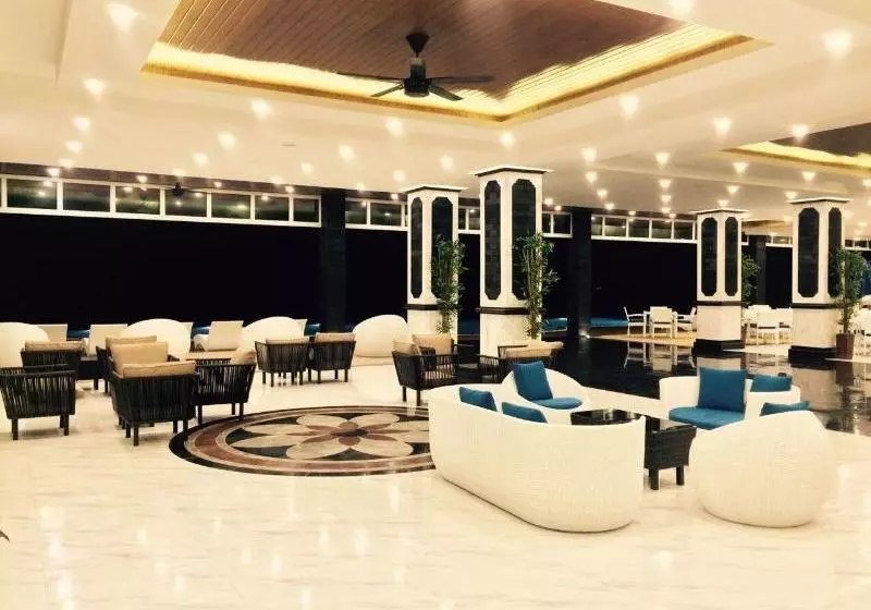 Hotelli Bintan Pearl Beach Resort