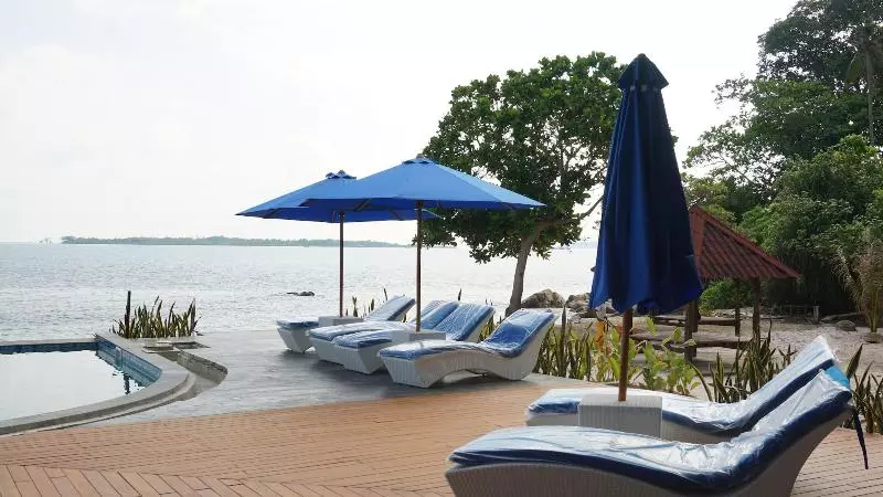 Hotelli Bintan Pearl Beach Resort