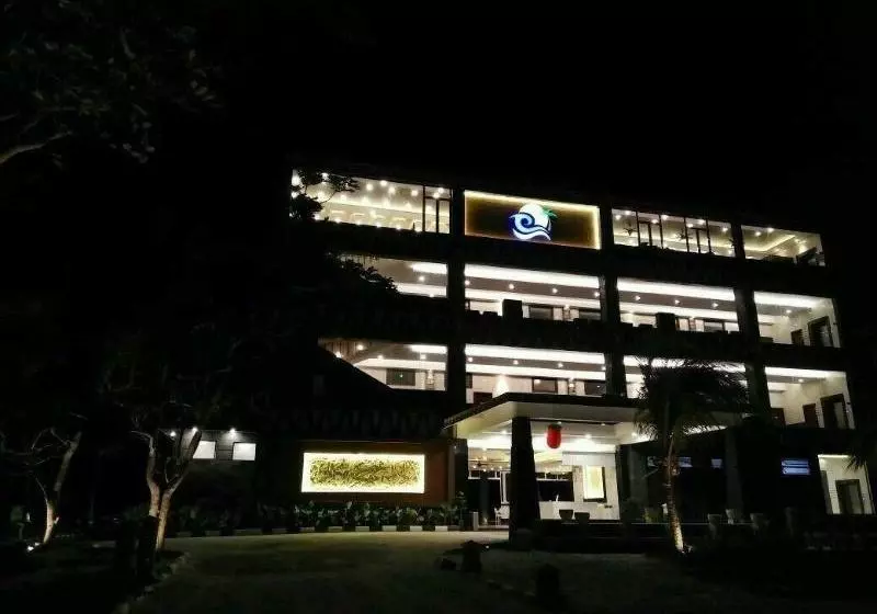 Hotelli Bintan Pearl Beach Resort