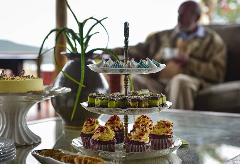 فندق Elephants Lodge Bellevue Forest Reserve