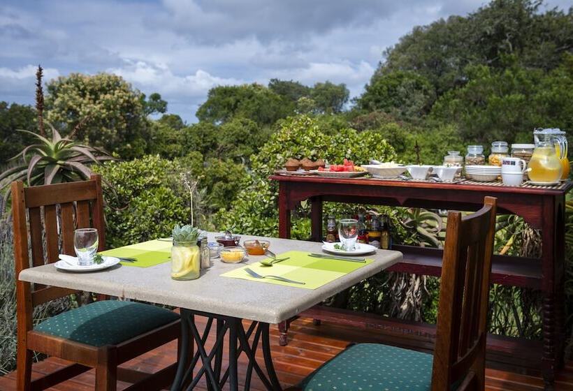 فندق Elephants Lodge Bellevue Forest Reserve