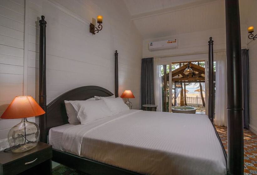 בית מלון כפרי Larisa Beach Resort