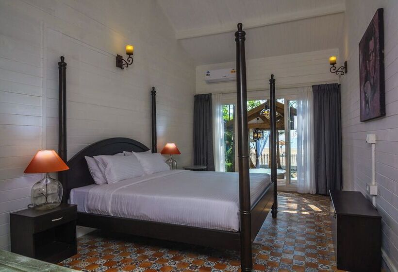 בית מלון כפרי Larisa Beach Resort