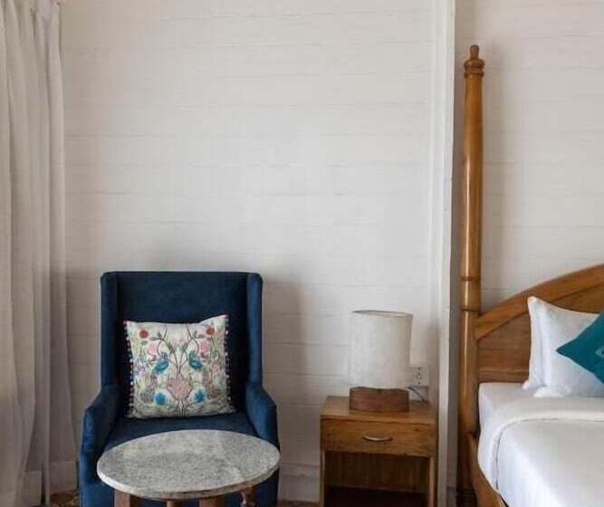 בית מלון כפרי Larisa Beach Resort