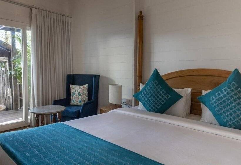 בית מלון כפרי Larisa Beach Resort