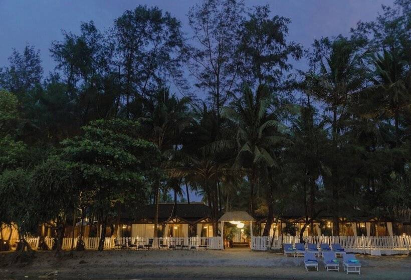 בית מלון כפרי Larisa Beach Resort