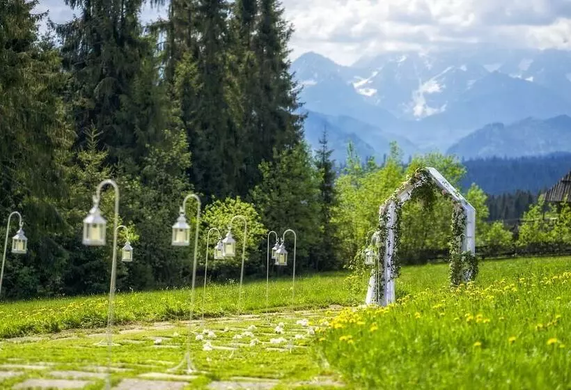 Zespół Tatry   Hotel Tatry I Budynek Turystyczny