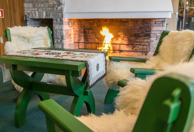 Zespół Tatry   Hotel Tatry I Budynek Turystyczny