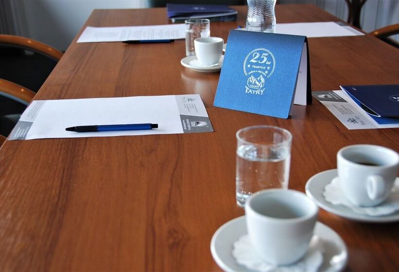 Zespół Tatry   Hotel Tatry I Budynek Turystyczny