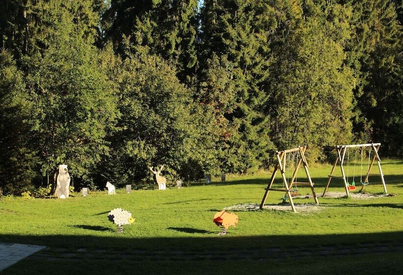 Zespół Tatry   Hotel Tatry I Budynek Turystyczny