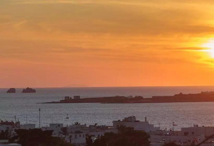 Bizas Rooms & Studios