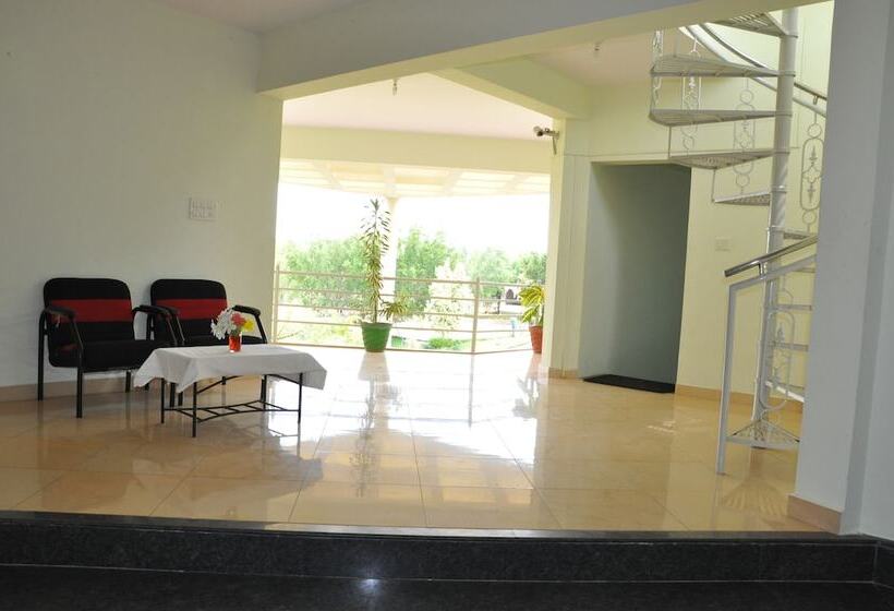 Kstdc Hotel Mayura Gaganachukki