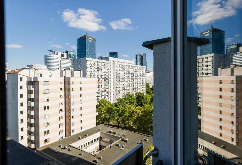 Shortstaypoland Chlodna