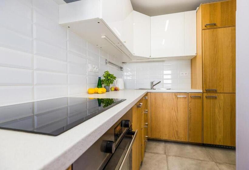 Shortstaypoland Chlodna