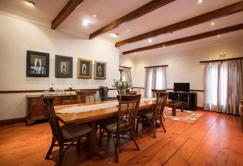 The Country Guesthouse