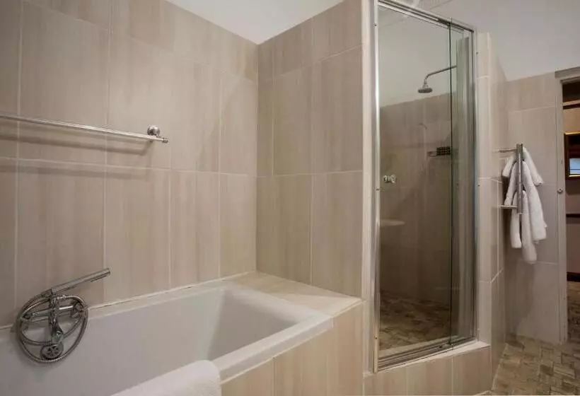 The Country Guesthouse