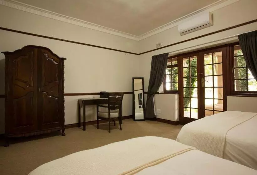 The Country Guesthouse