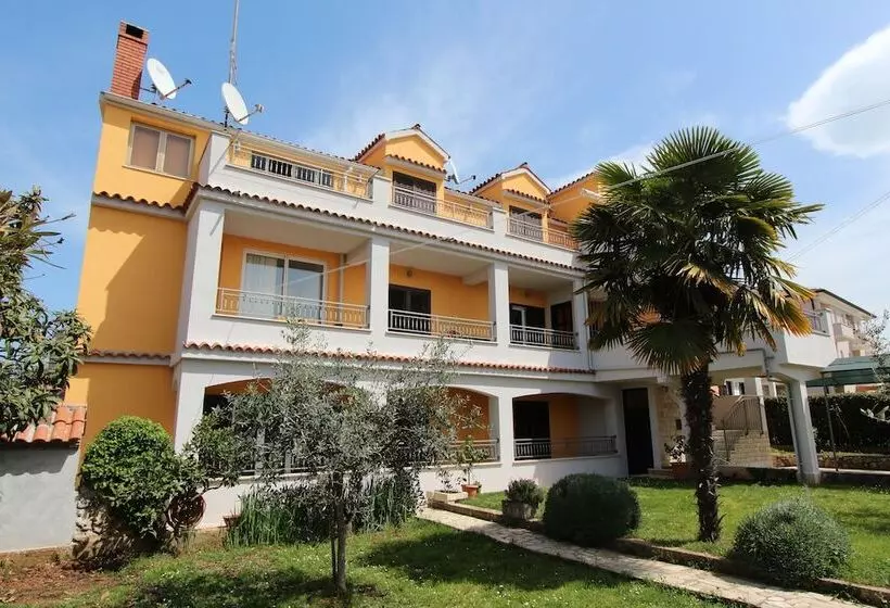 Apartments Malvina