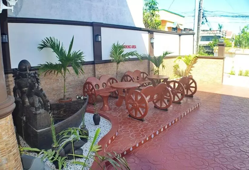 Mayon Backpackers Hostel