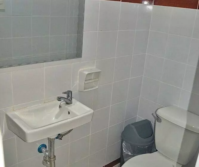 Mayon Backpackers Hostel