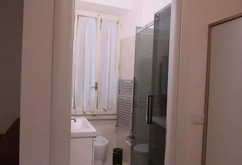 پانسیون Trevi Elegance Suite