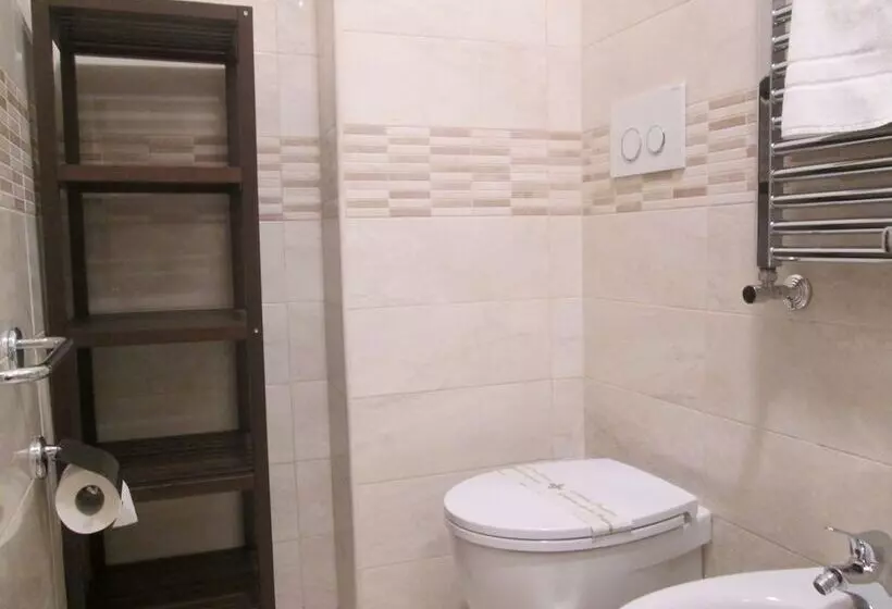 پانسیون Trevi Elegance Suite